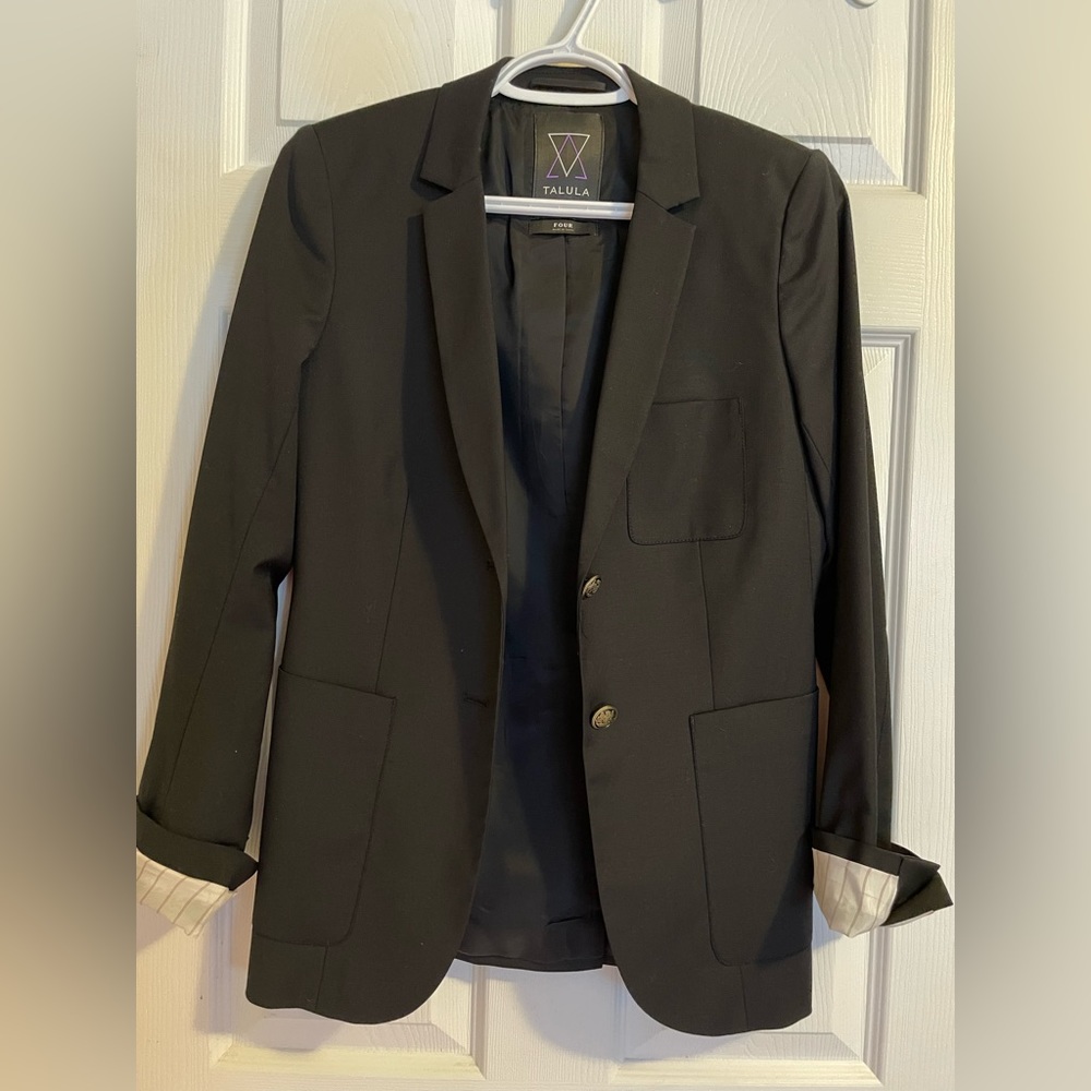 Aritzia Talula Women Blazer Size 4